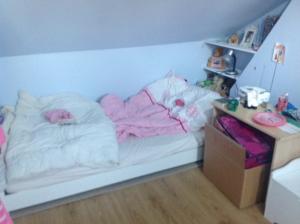 small-childs-bedroom